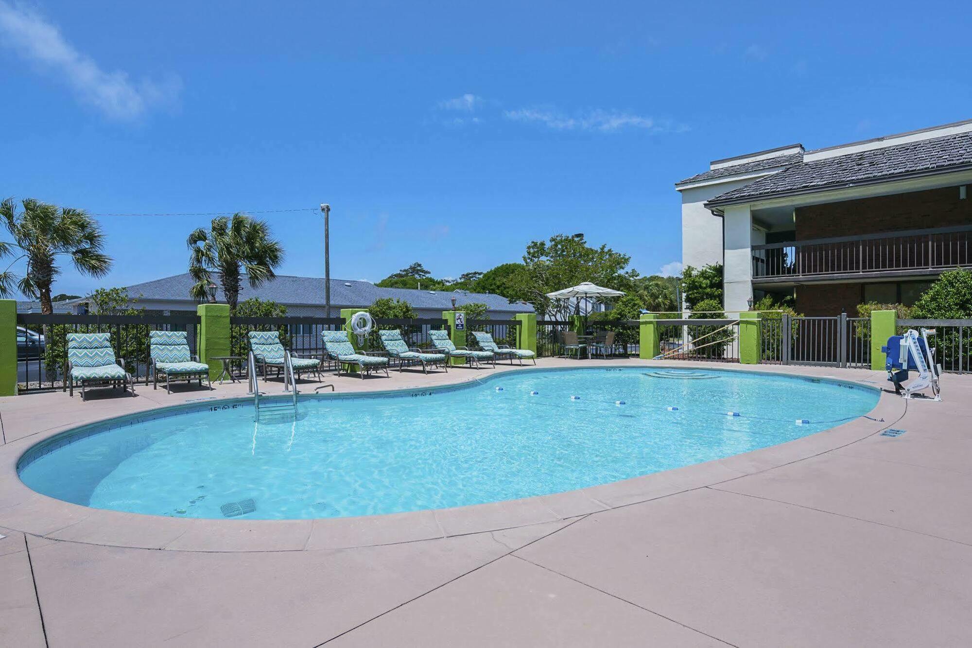 Quality Hotel Morehead City Near Atlantic Beach Exterior foto